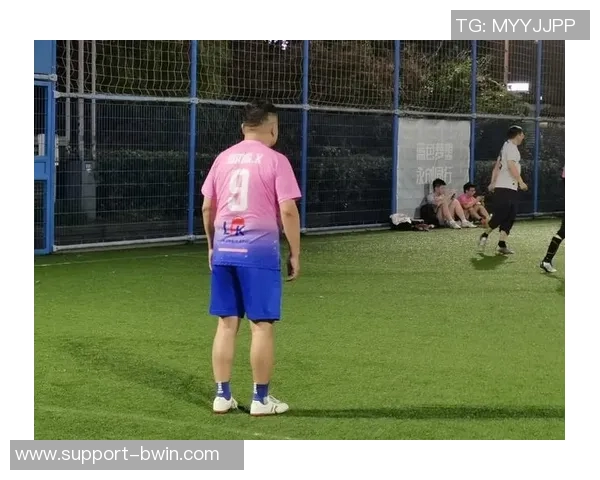 桌式足球游戏带你体验激情对抗与团队合作的乐趣与挑战