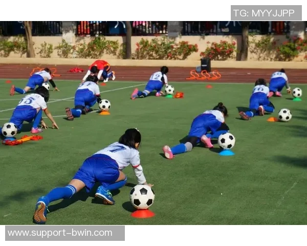 足球训练准备活动的重要性与科学方法探讨及实施策略分析